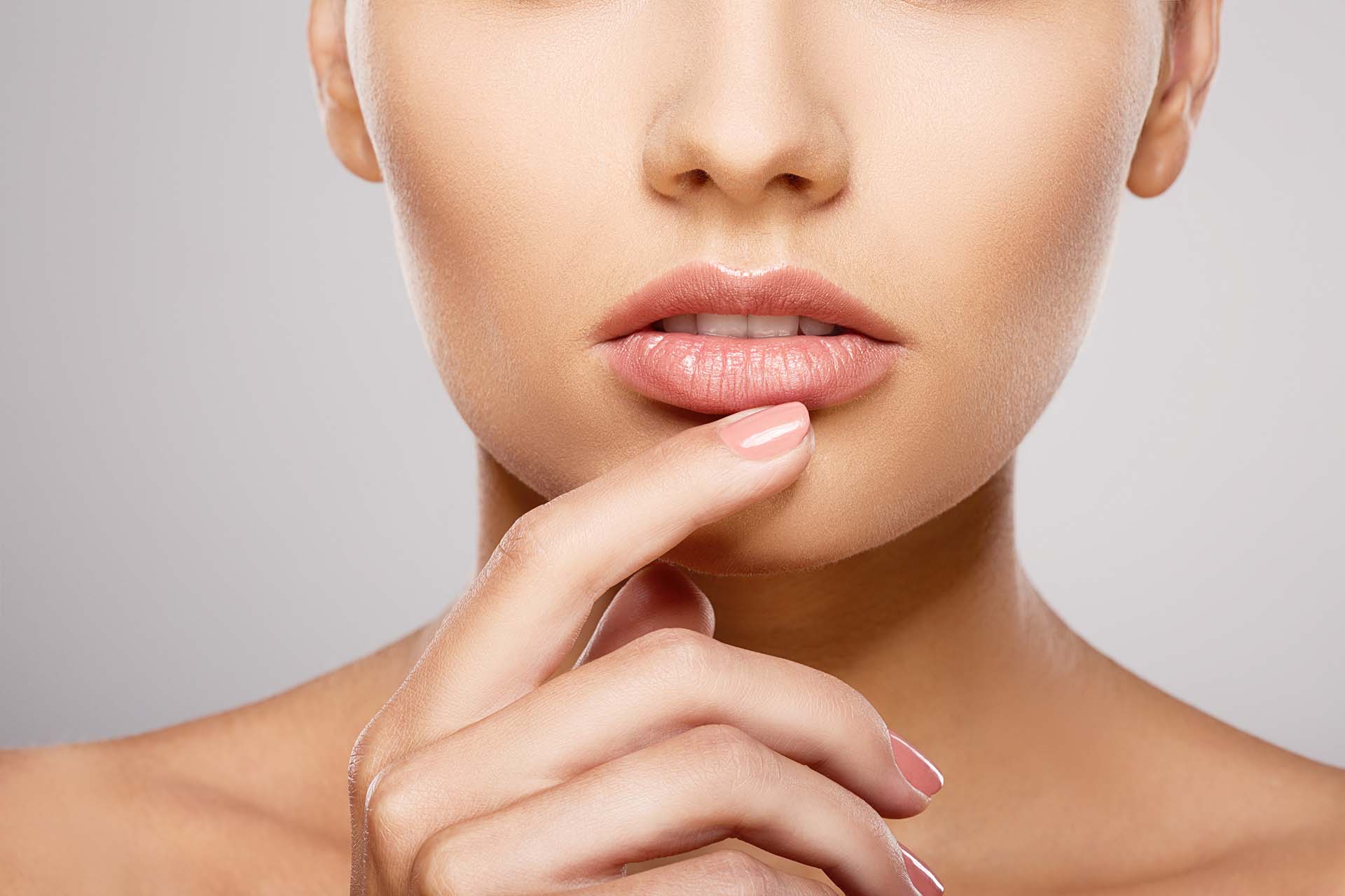Dudak Kaldırma (Lip Lift), İzmir